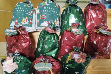 花輪様、クリスマス用お菓子のプレゼントありがとうございました！
